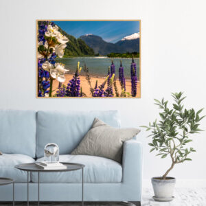 Quadro - Alexandry Mazoni - Los Lupines, Las Montañas Y El Rio